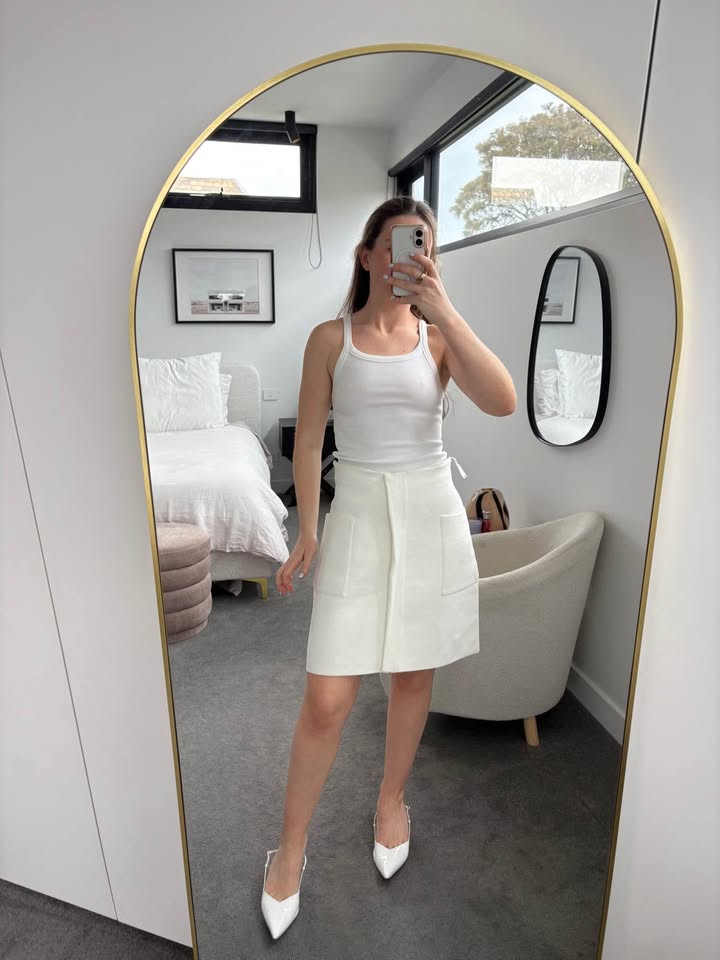 Scanlan Theodore Crepe Knit Skirt - Size Large