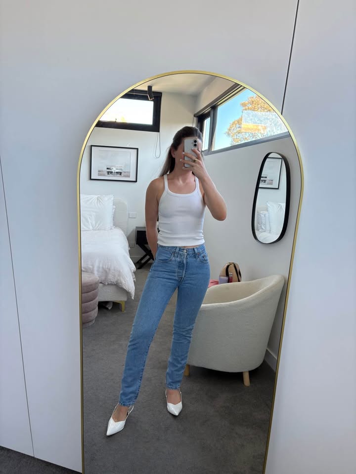 Levi’s Jeans - Size 24