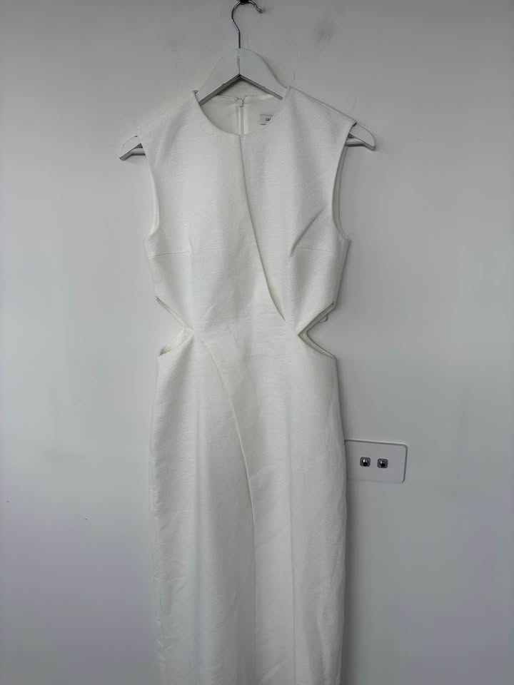 Camilla and Marc Maxi Dress - size 6 BNWT