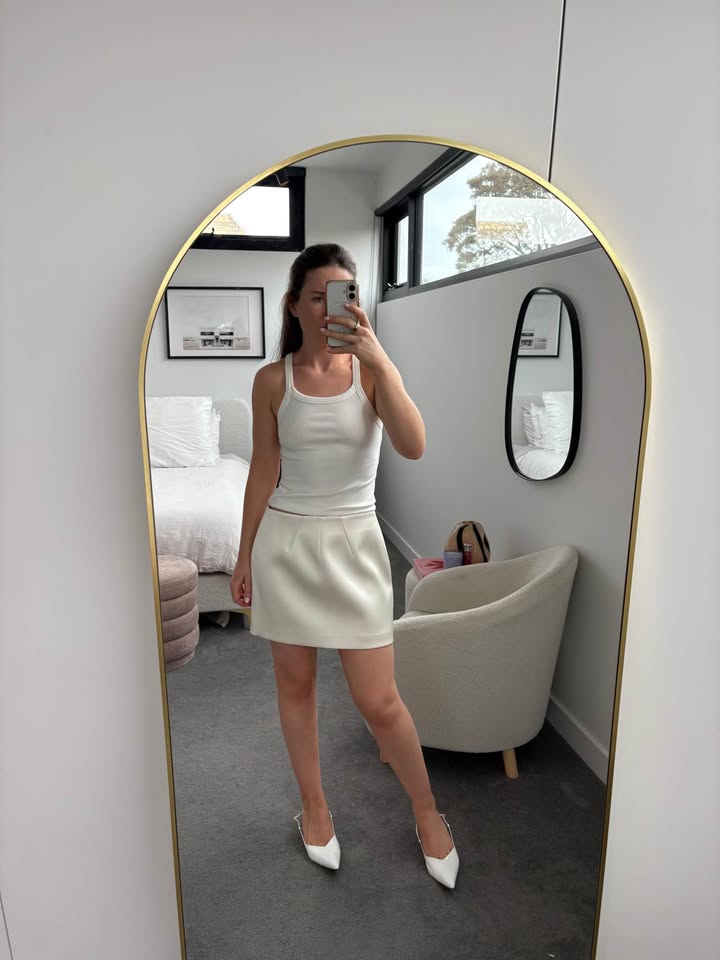 Maggie Marilyn Mini Skirt - size 10