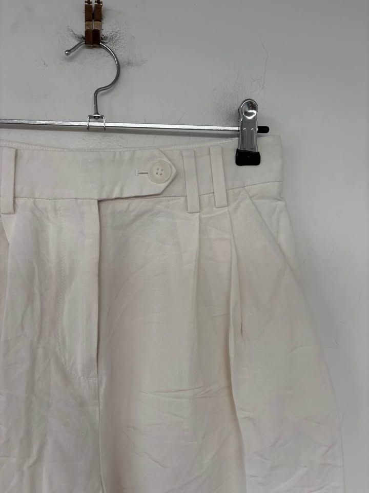 &other stories shorts - size 6