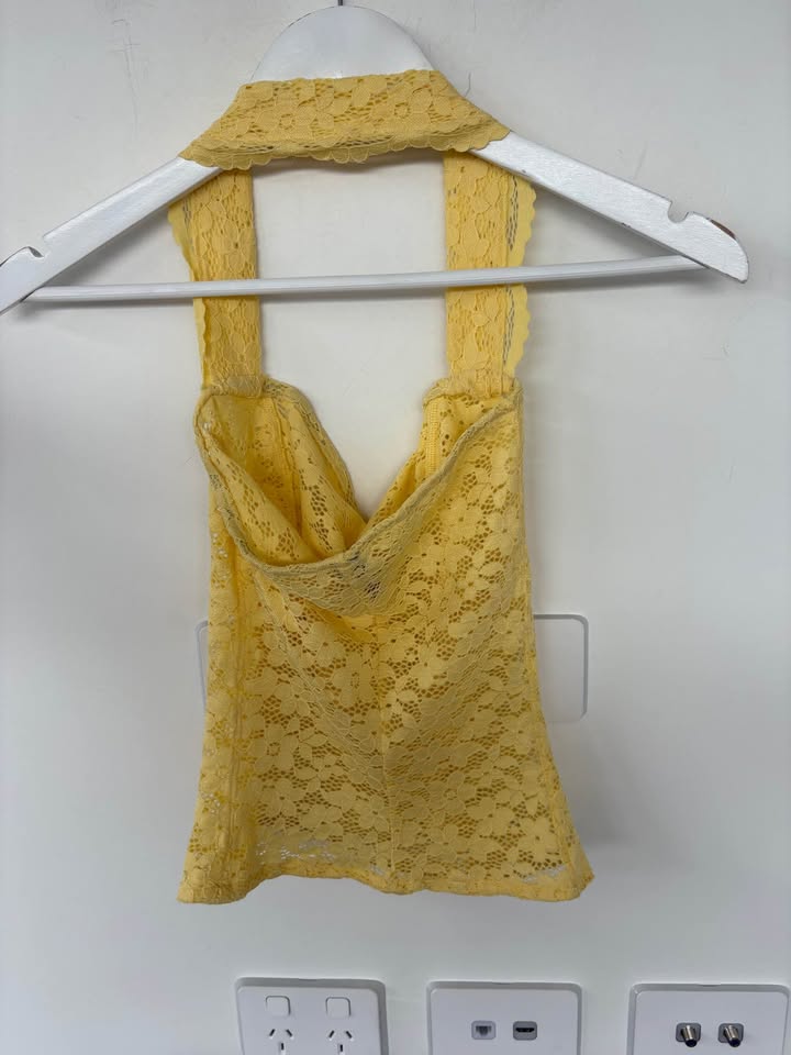 Decondurate Yellow Lace Set - size 6