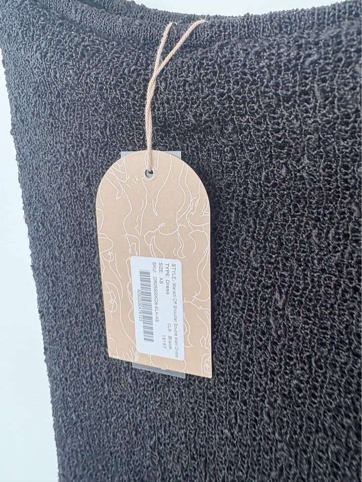 MESHKI Maxi Dress - size xs BNWT