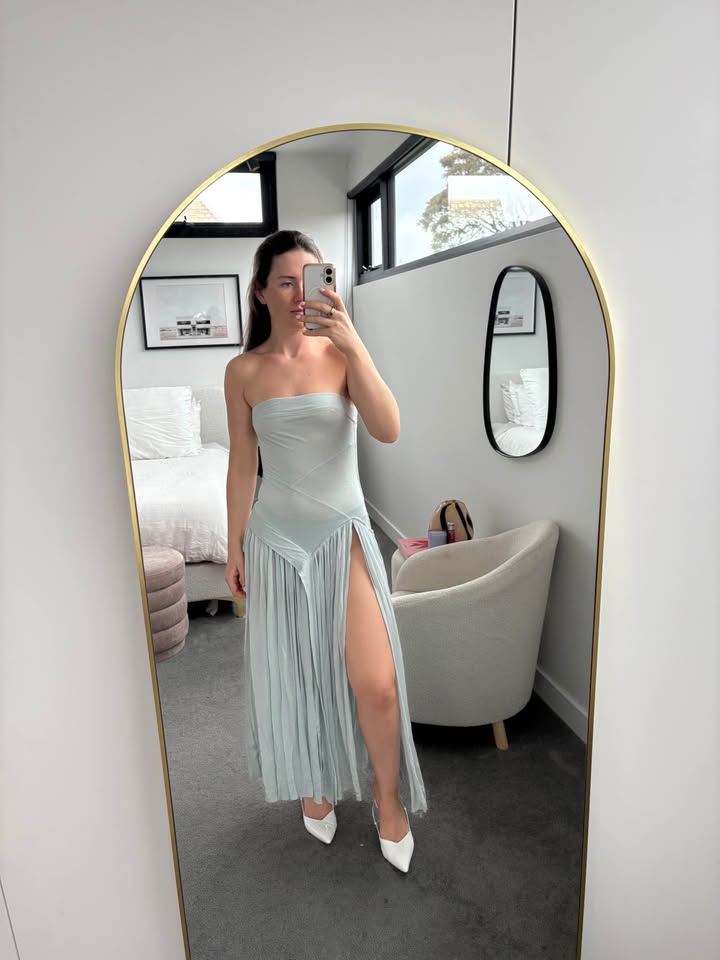 Belle Maxi Dress - size xs