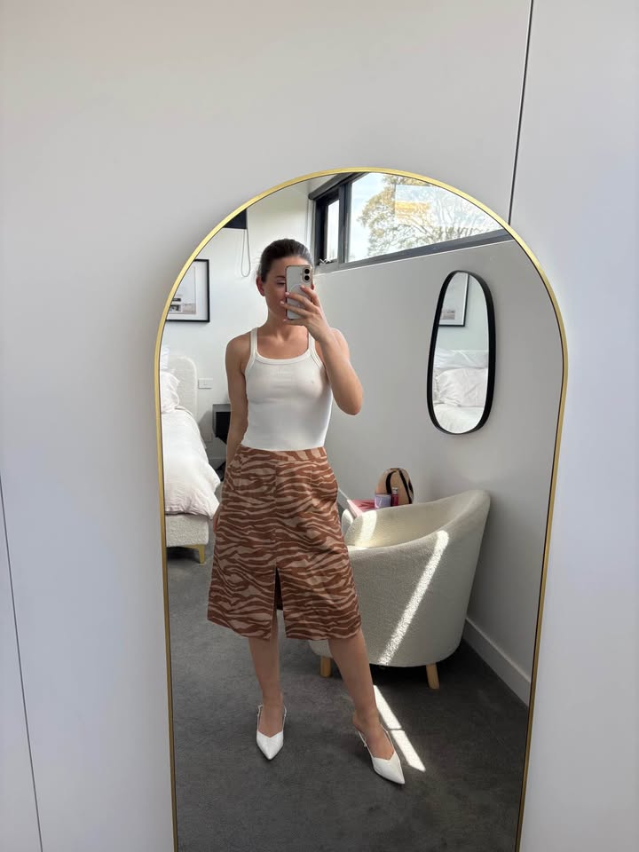 DEERING Skirt - size large