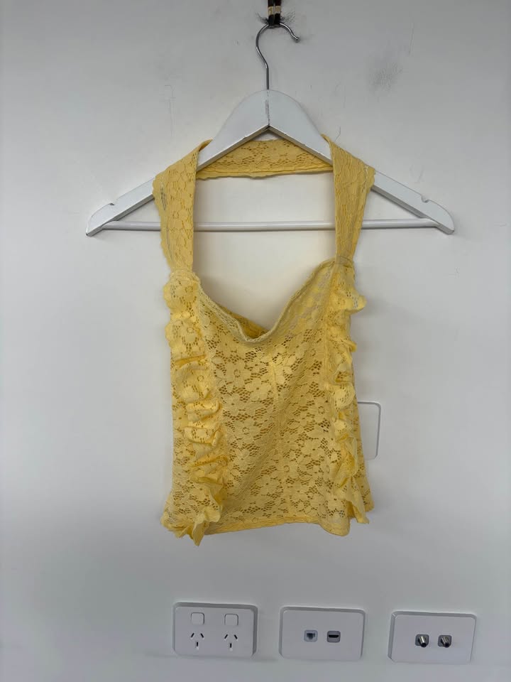 Decondurate Yellow Lace Set - size 6