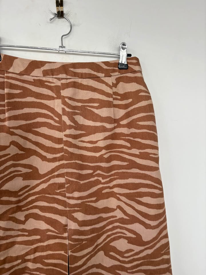 DEERING Skirt - size large