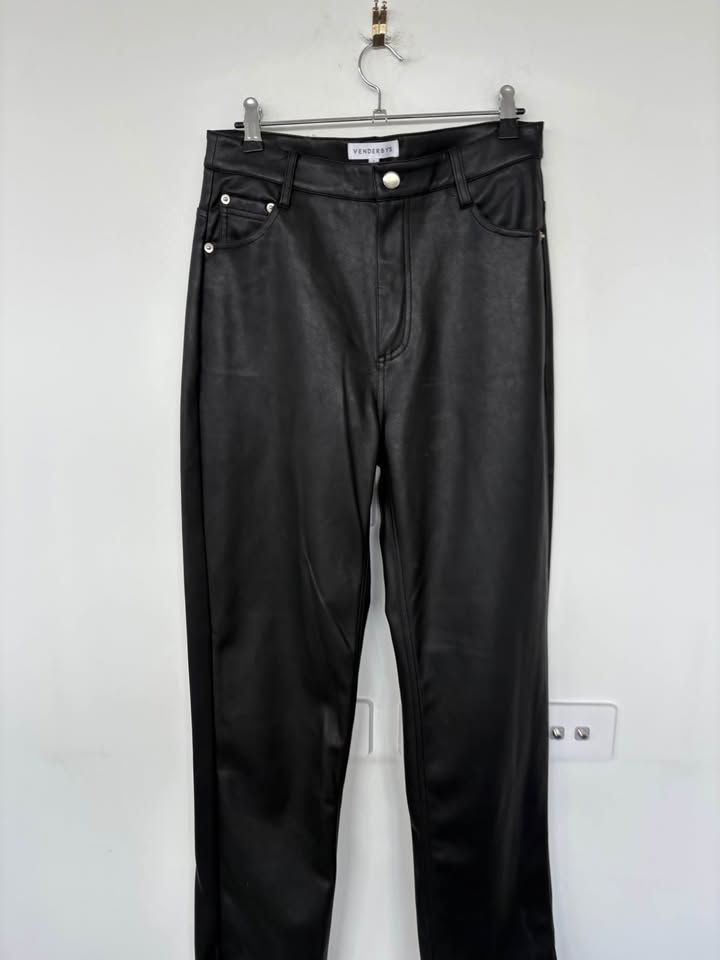 Venderby Faux Leather Pant - size S