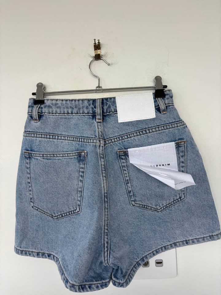 Nude Lucy Shorts - size 24