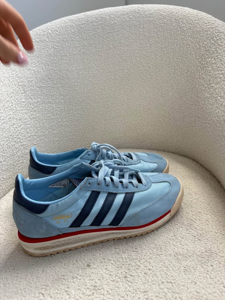 Adidas Runners - size 41 1/3