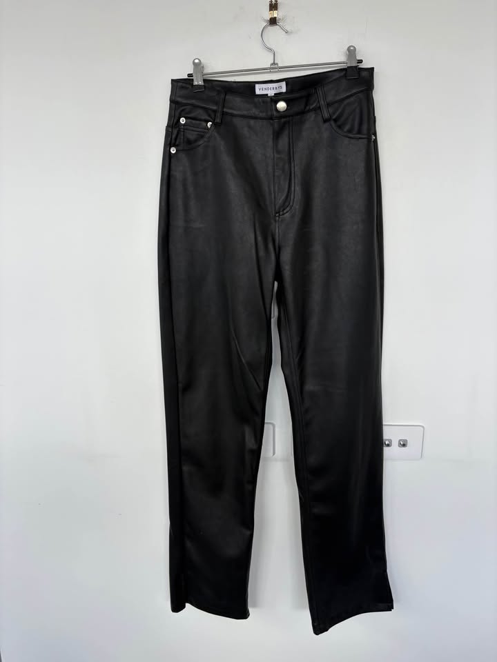Venderby Faux Leather Pant - size S