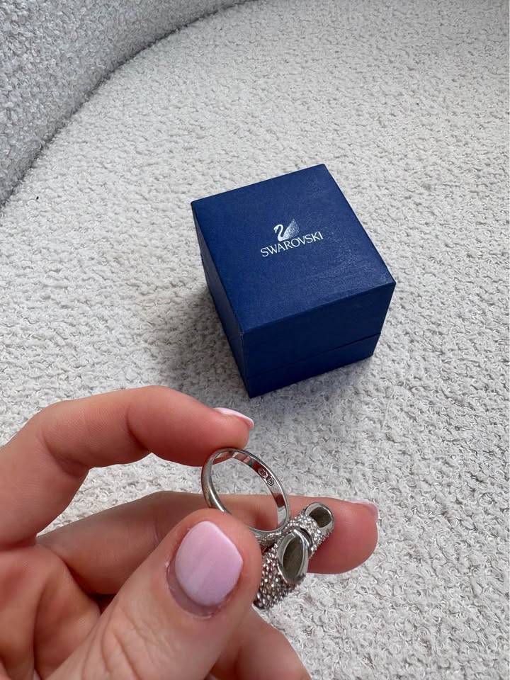 Swarovski Ring