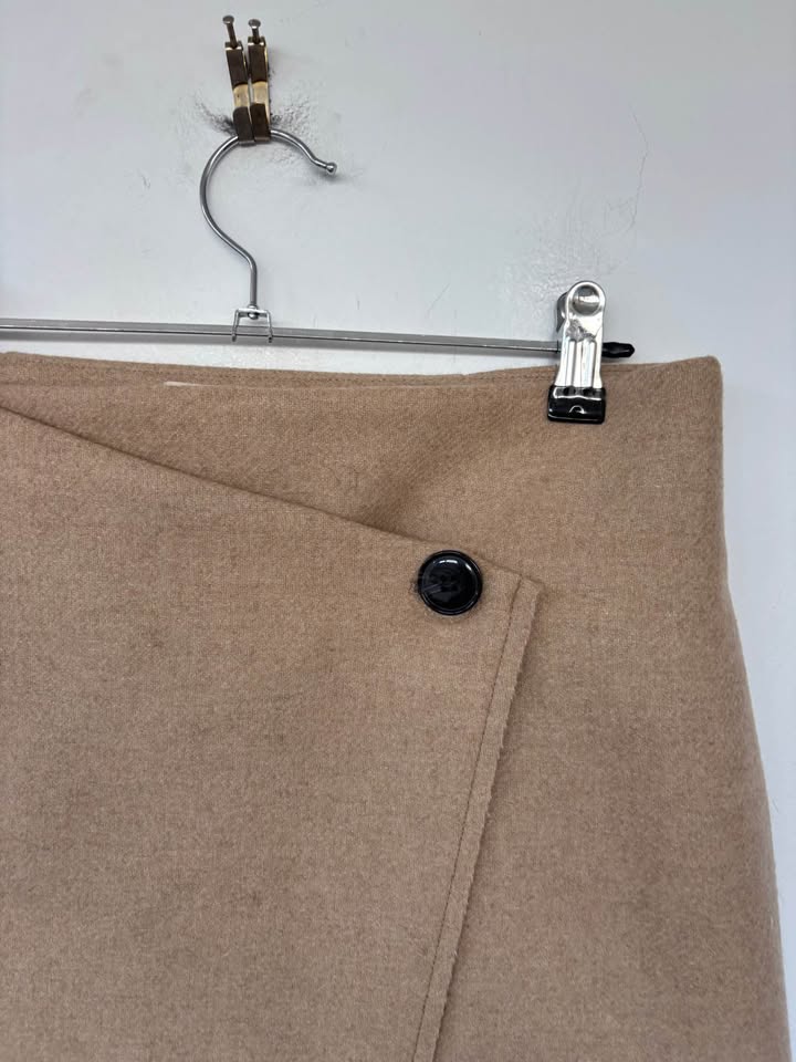 H&M Wool Blend Skirt - size 8