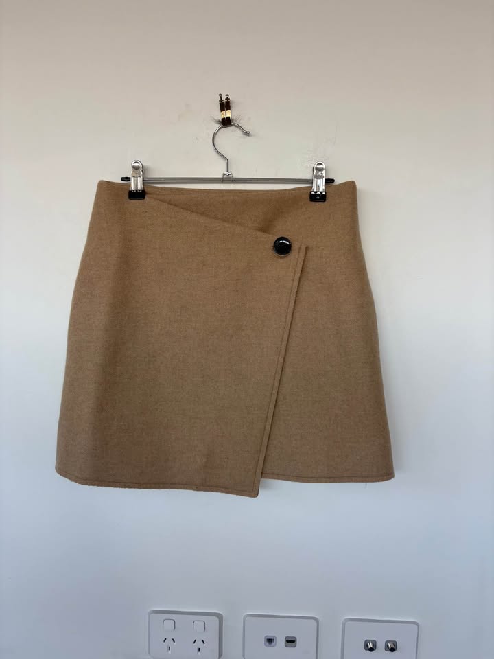 H&M Wool Blend Skirt - size 8