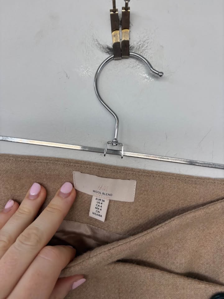 H&M Wool Blend Skirt - size 8