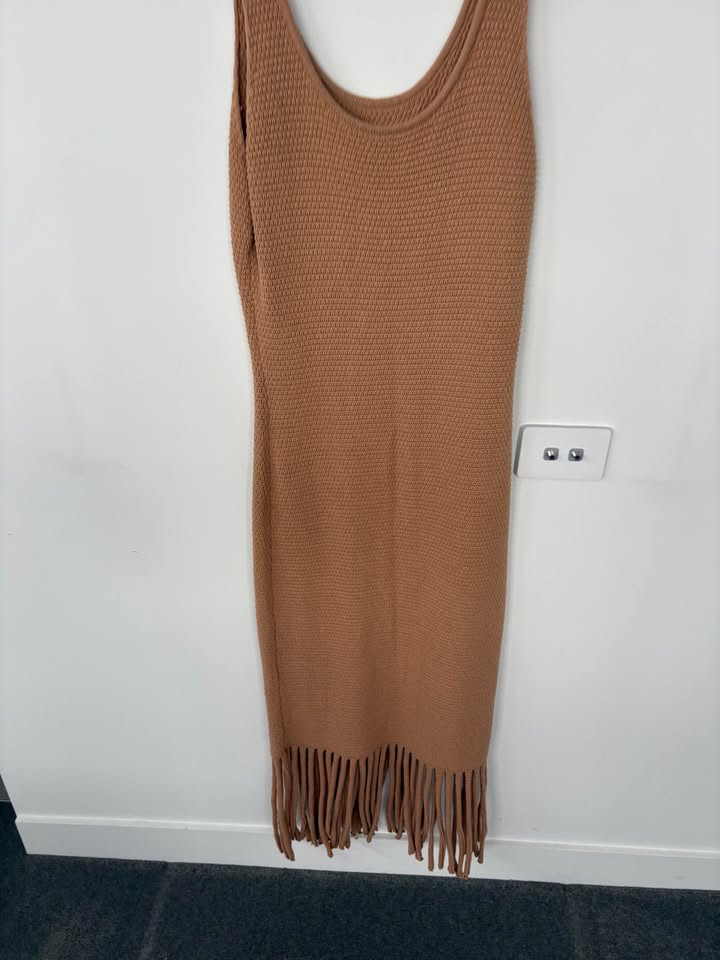 ROAME Maxi Dress - size 1