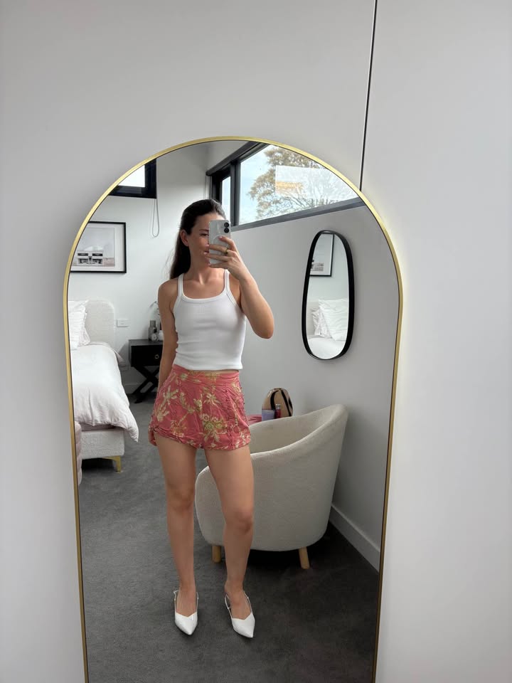 Sir the label shorts - size 2