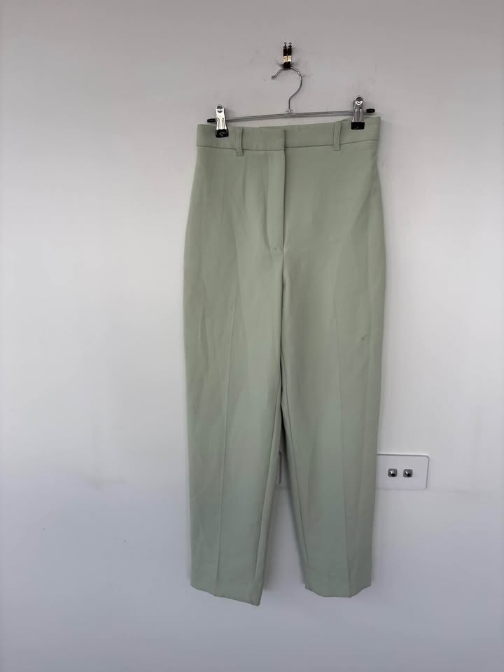 KOOKAI Pants - size 36 (8)