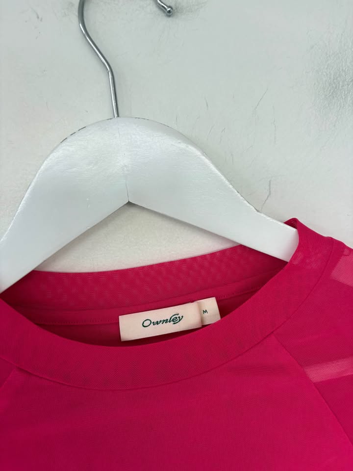 OWNLEY Mesh Tee - size medium