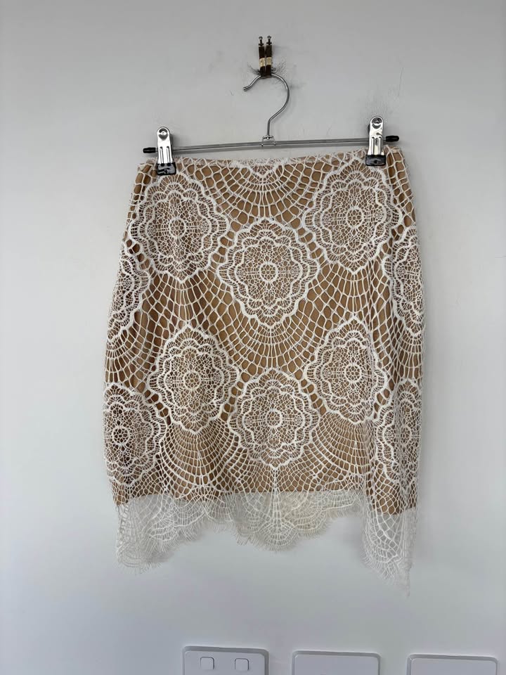 For love and lemons skirt - size large