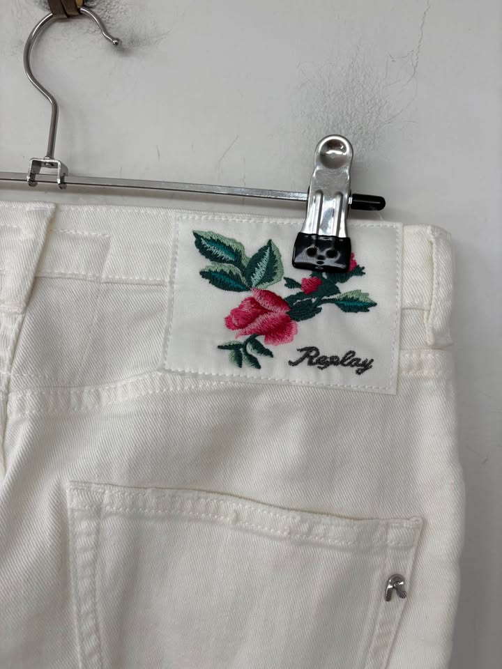 Relay Jeans - size 24 BNWT