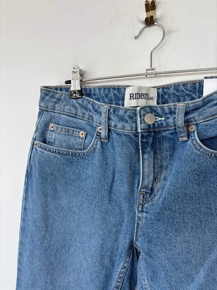 Lee Low Waisted Jeans - size 8 BNWT