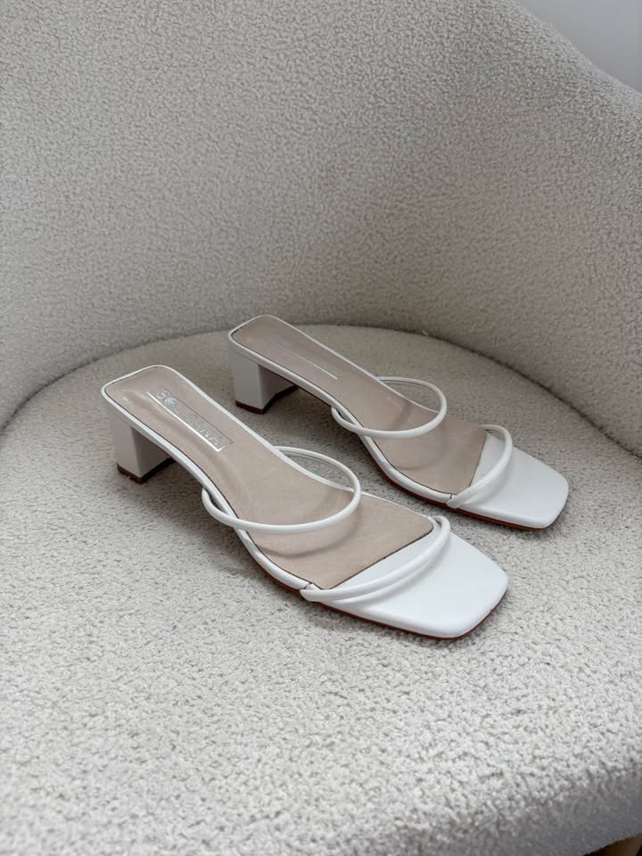 Sol Sana Heels - size 42