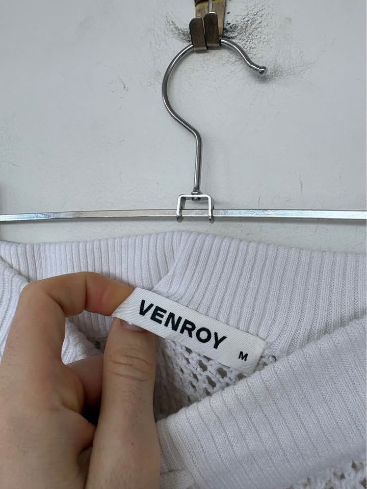 Venroy Crochet Skirt - size medium