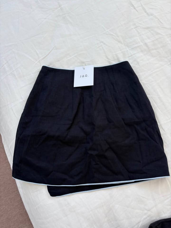 Jag Set - size 6 BNWT