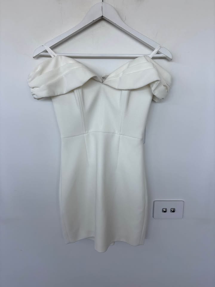 Bianca & Bridgett Mini - size 6