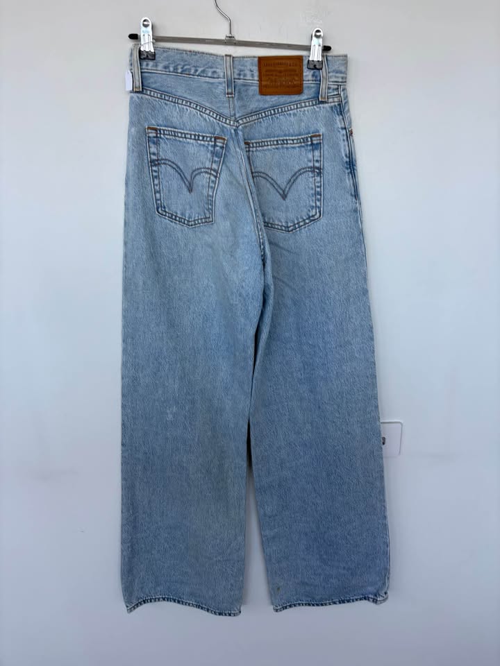 Levi Jeans - size 26