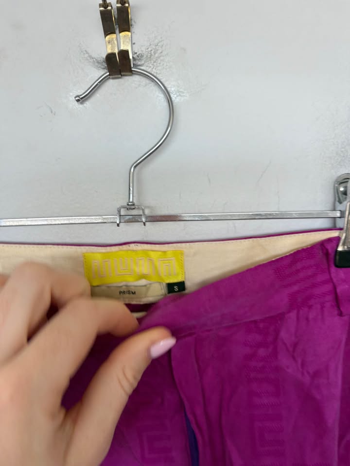 Muma World Suit - size small