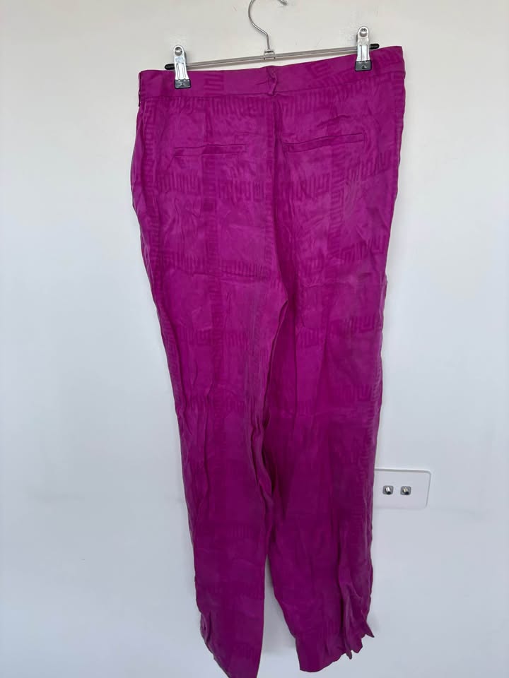 Muma World Suit - size small