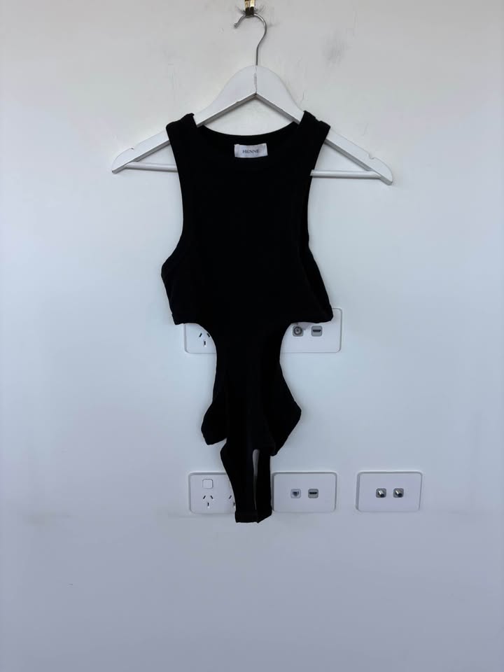 Henne Bodysuit - size small