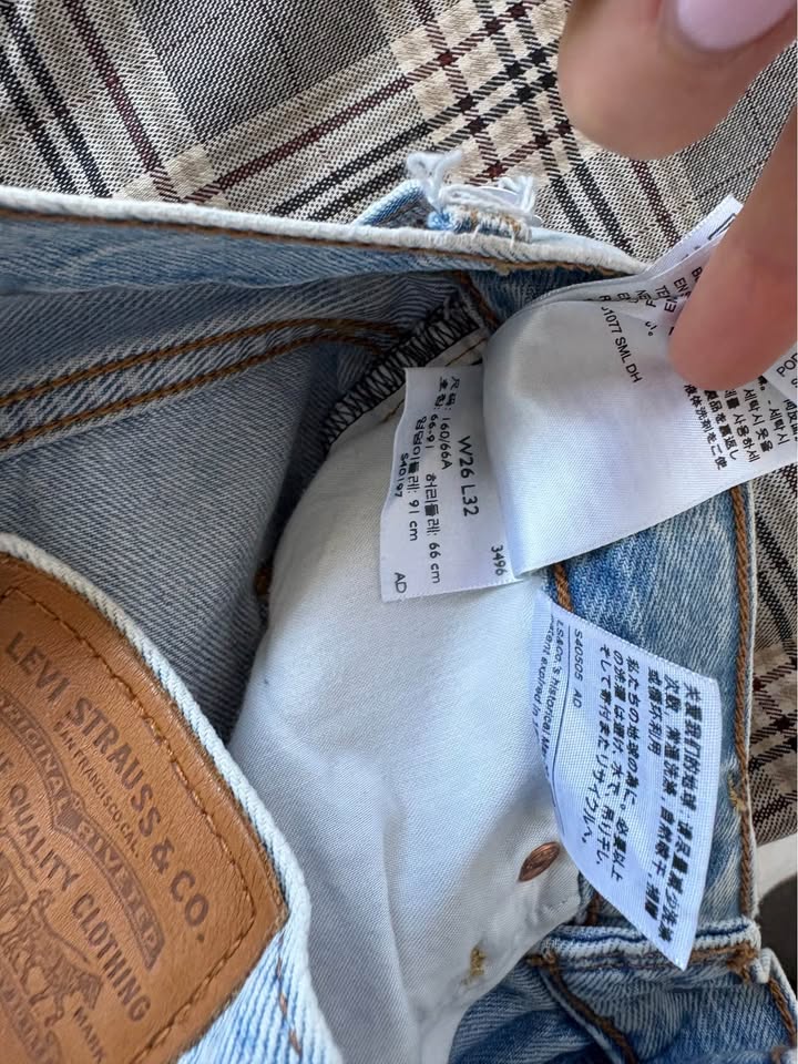 Levi Jeans - size 26