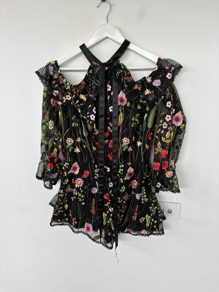 Alexis Floral Playsuit - size xs