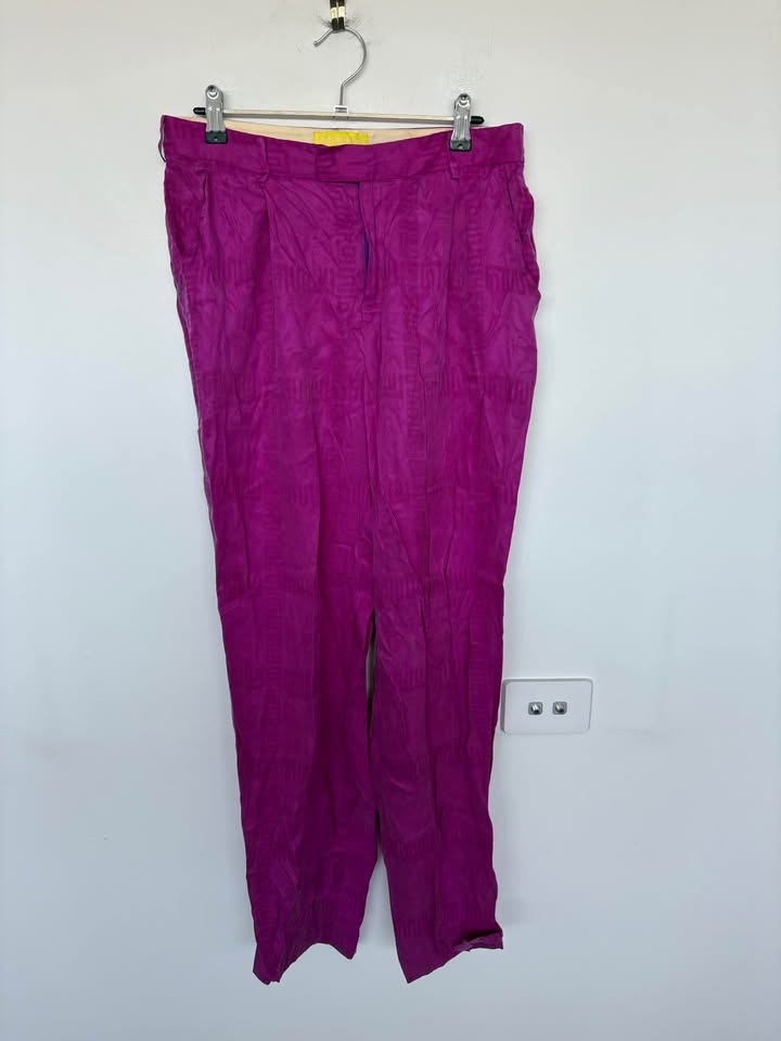 Muma World Suit - size small