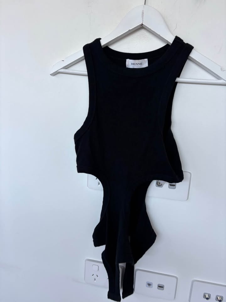 Henne Bodysuit - size small