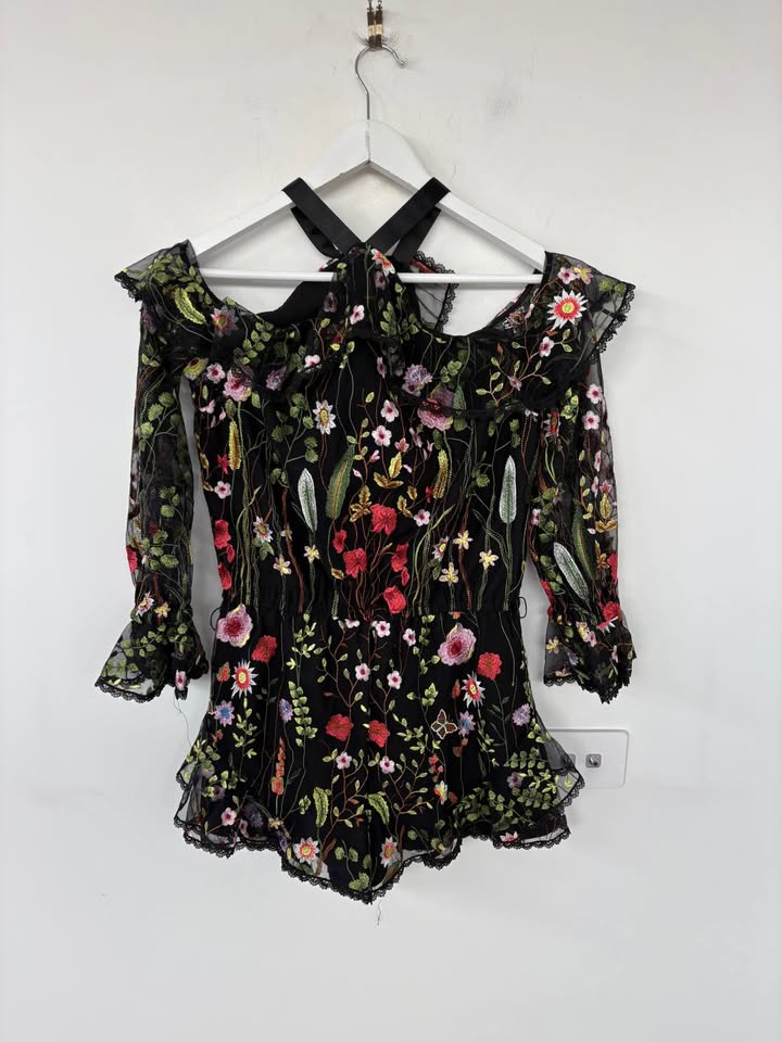 Alexis Floral Playsuit - size xs