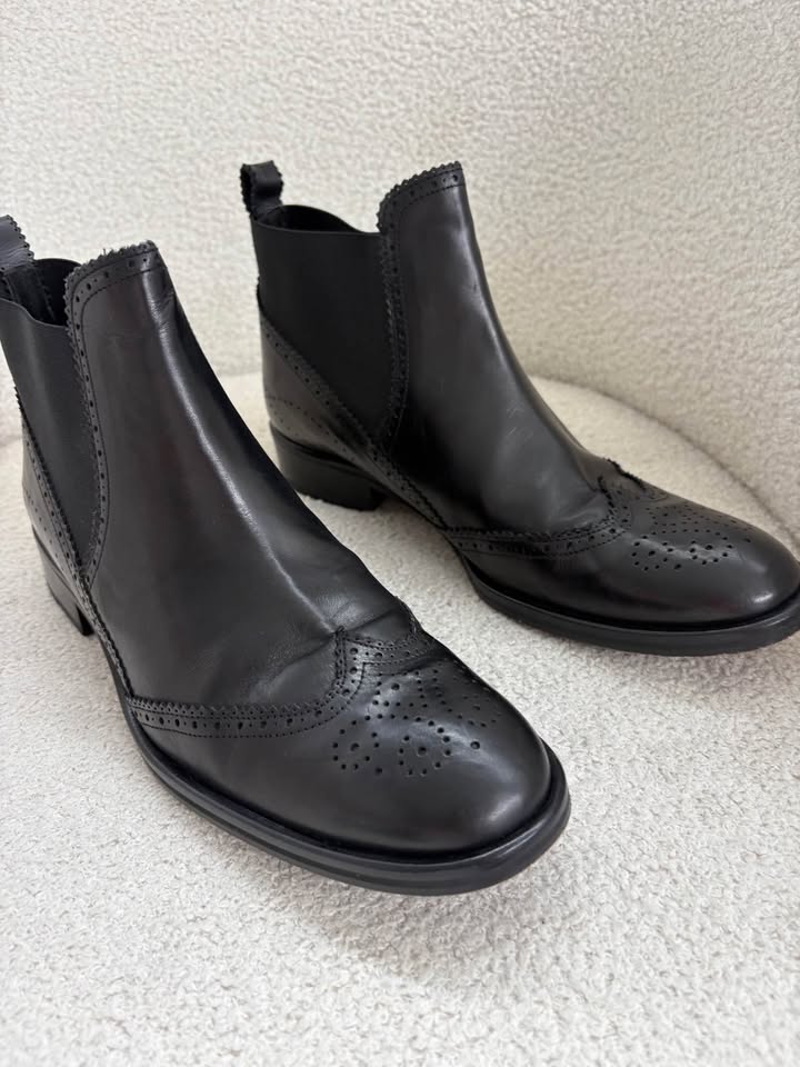 Pedro Garcia Boots - size 40