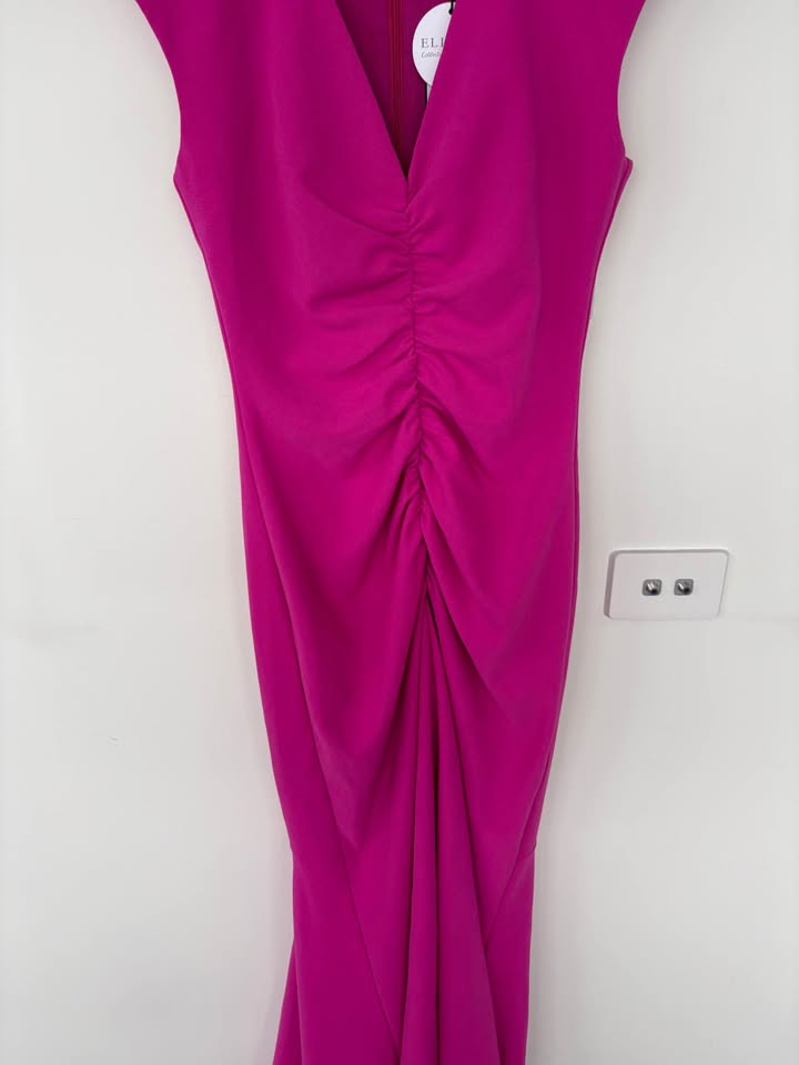 Elliatt Maxi Dress - size small BNWT