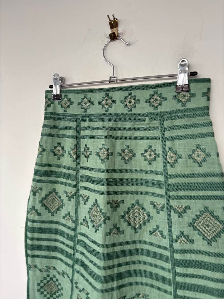 Sarah J Curtis Skirt - size small