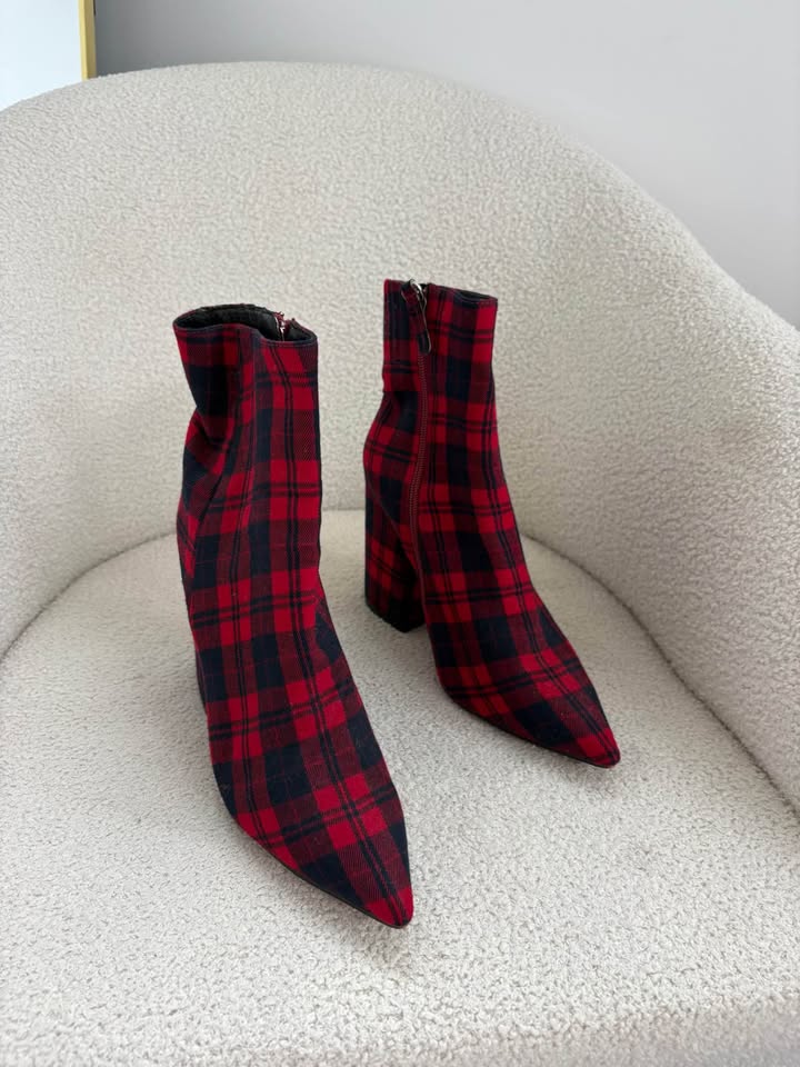 Alias Mae Boots - size 40