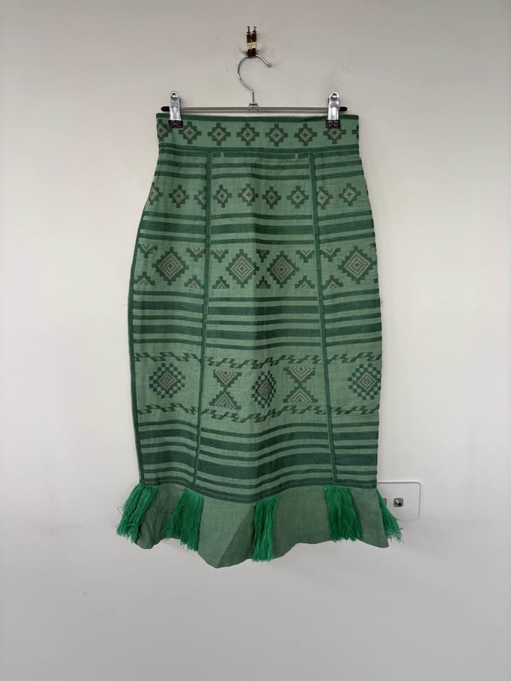 Sarah J Curtis Skirt - size small