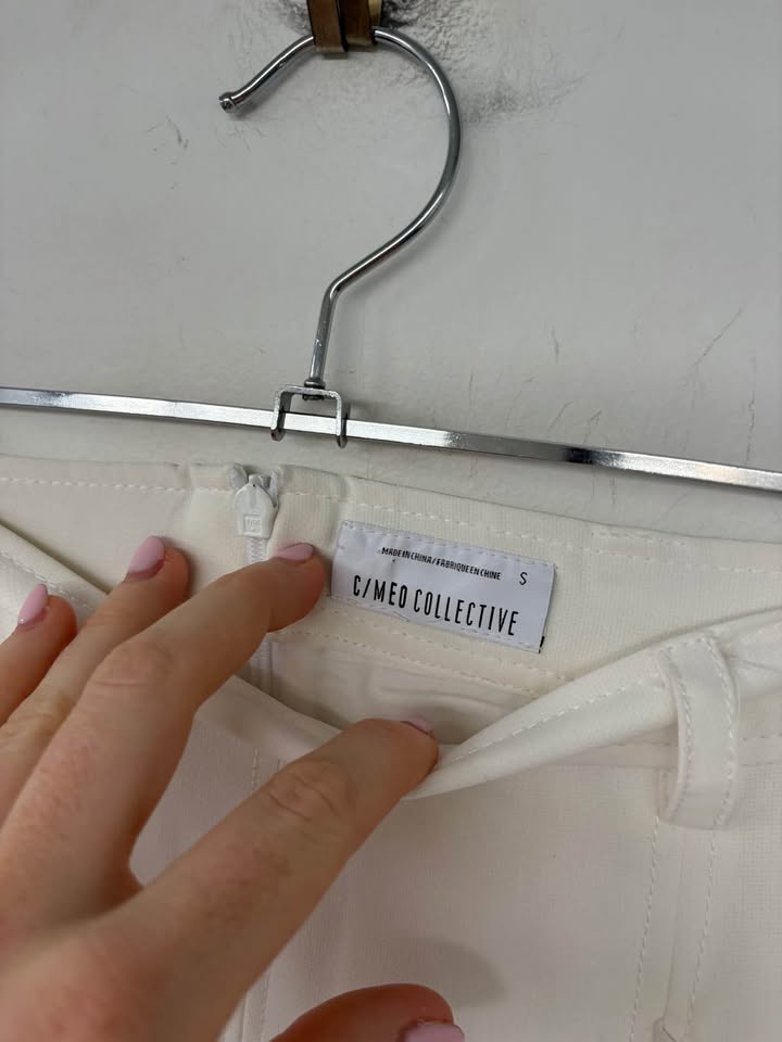 Cmeo Skirt - size small