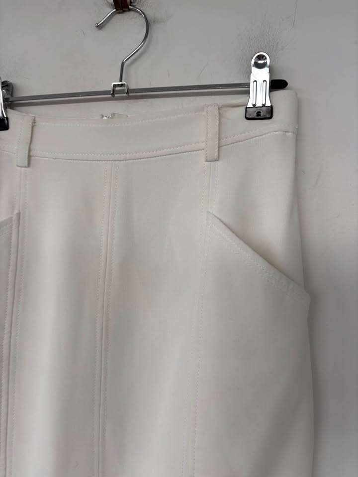 Cmeo Skirt - size small
