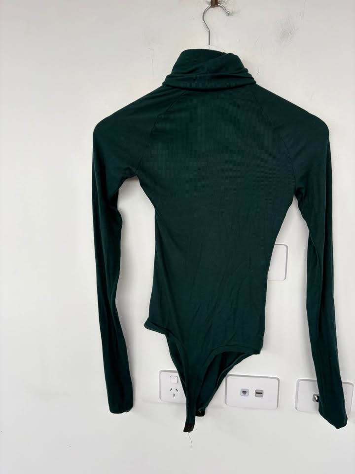 Alix NYC Bodysuit - size small