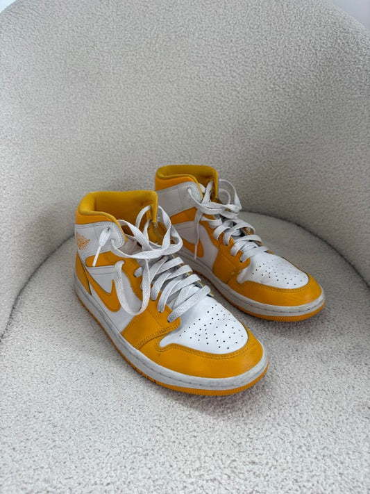 Nike Air Jordans - size 40.5