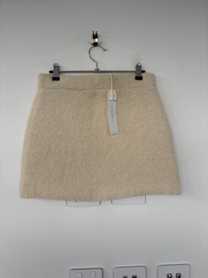 Clea Skirt - size small BNWT