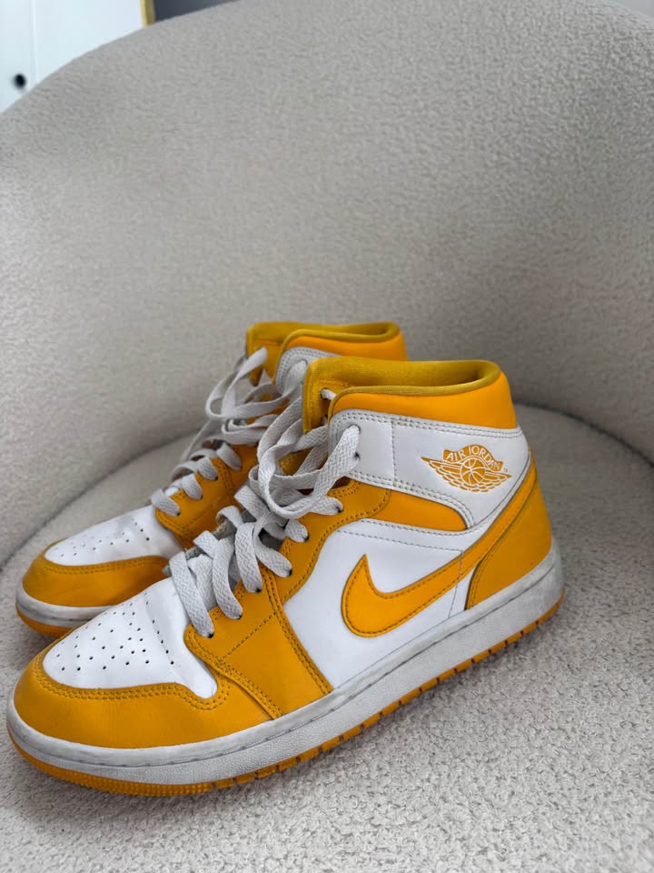 Nike Air Jordans - size 40.5